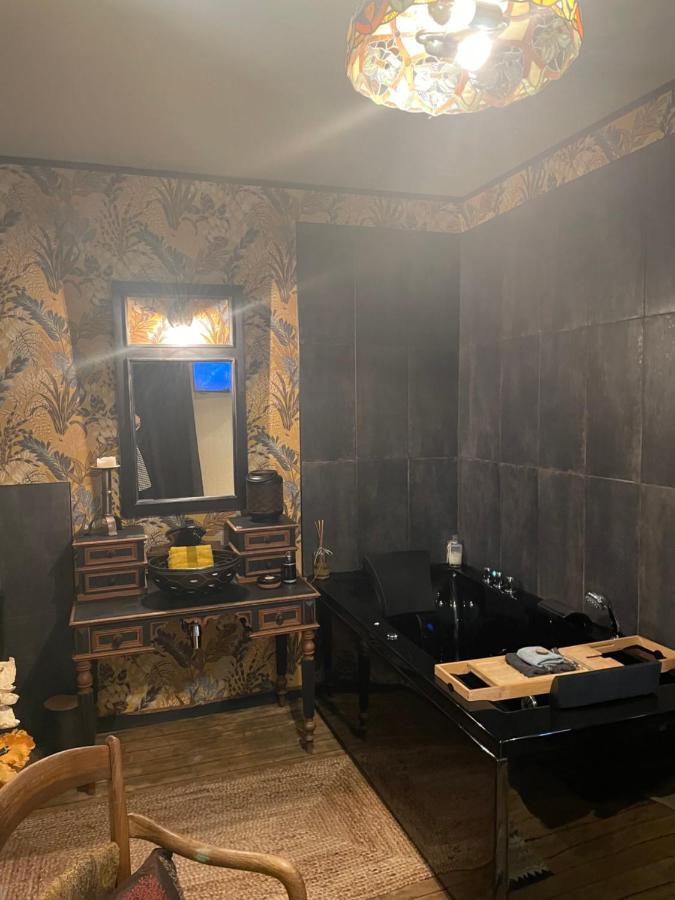 Cosy Central House With Luxury Jacuzzi Bath Hesdin Esterno foto
