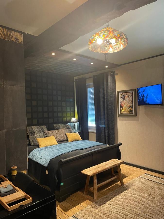 Cosy Central House With Luxury Jacuzzi Bath Hesdin Esterno foto
